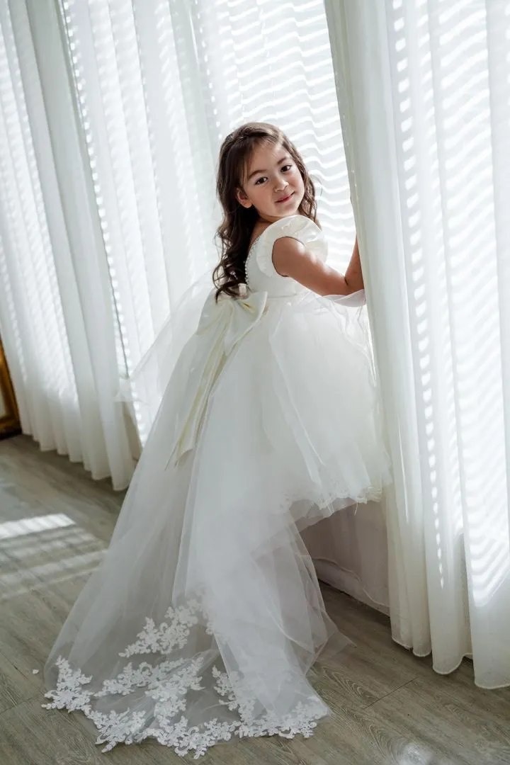 Detachable White Lace Trail