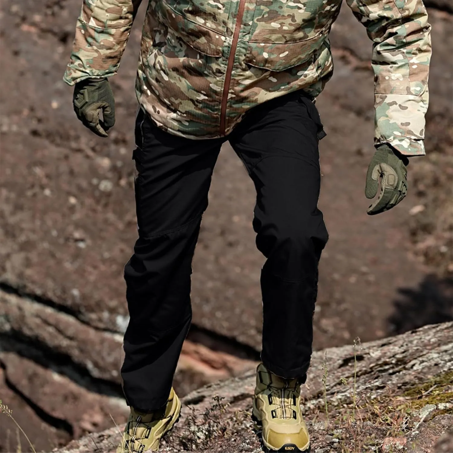 Hiking Pants for Men Lightweight Waterproof Baggy Cargo Pants Casual Straight Leg Trousers with Pockets